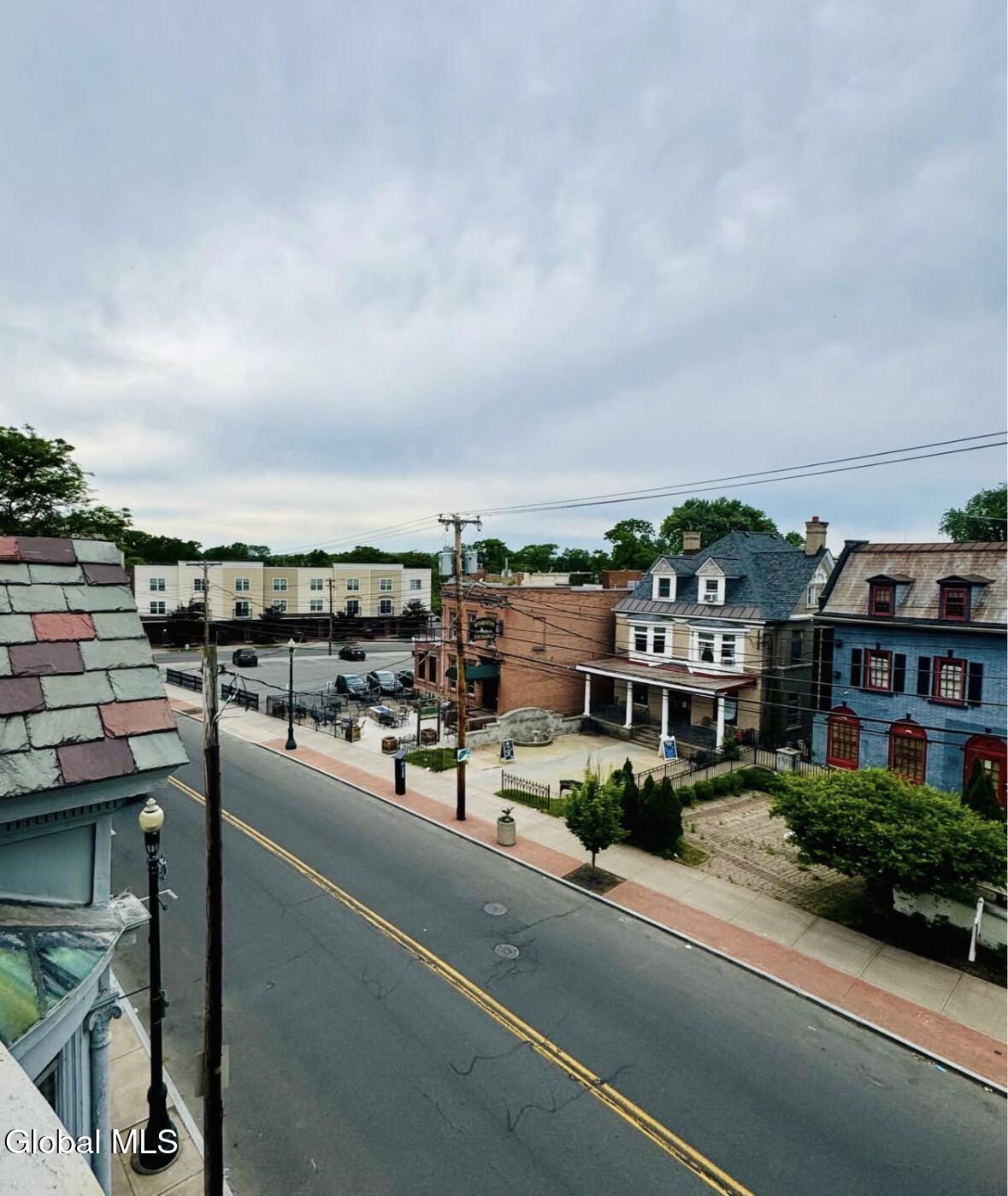 612 Union Street, Unit 9 Schenectady, NY 12305 - Photo 17 of 29 0F7B4A93-24F8-4F20-830D-52B9DF7DF5EC_1_2