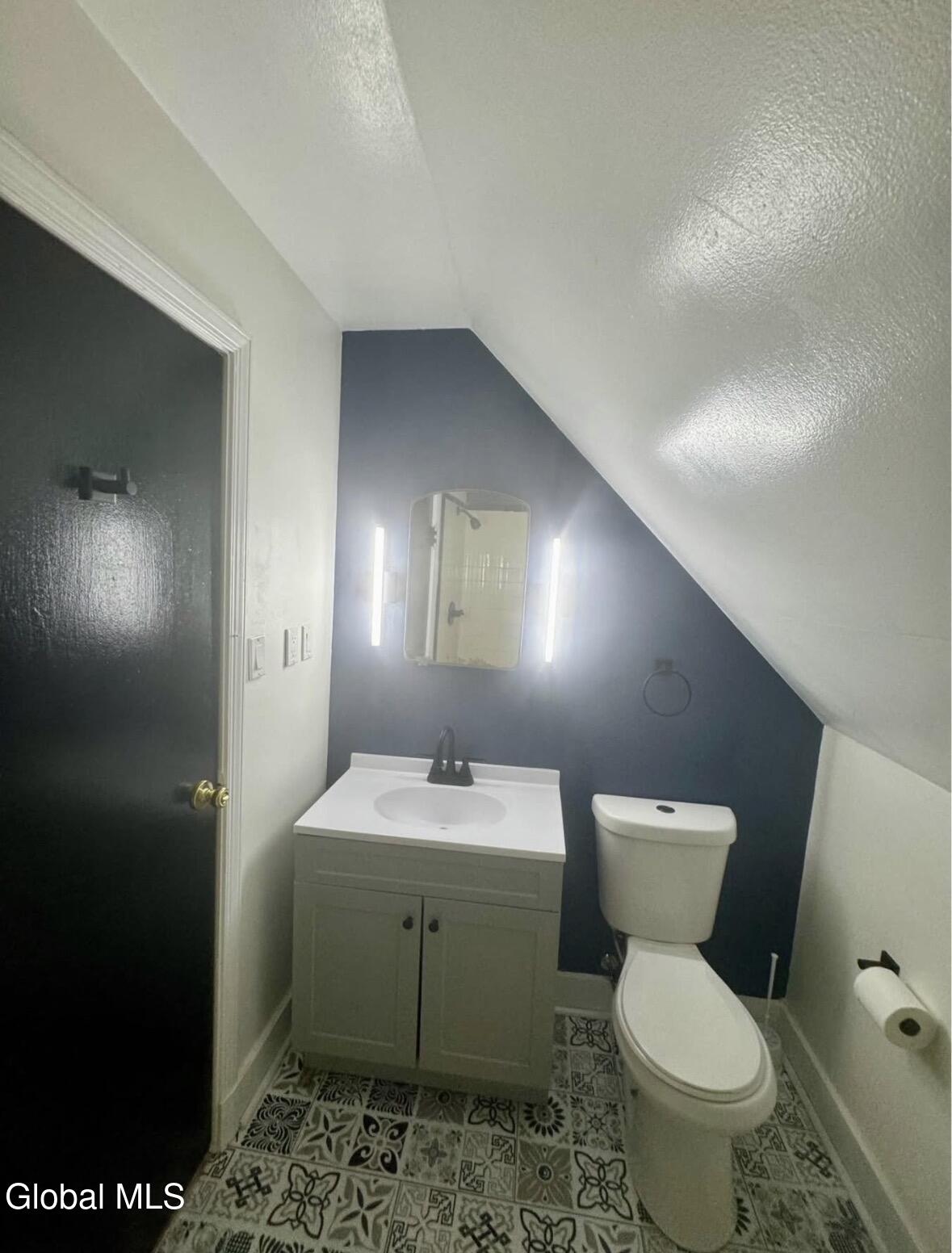 612 Union Street, Unit 9 Schenectady, NY 12305 - Photo 6 of 29 1A00699E-EDB6-4F02-92BE-36367854AAB7_1_2