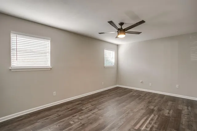 $1,900 | 317 Northwest Suzanne Terrace, Burleson, TX 76028