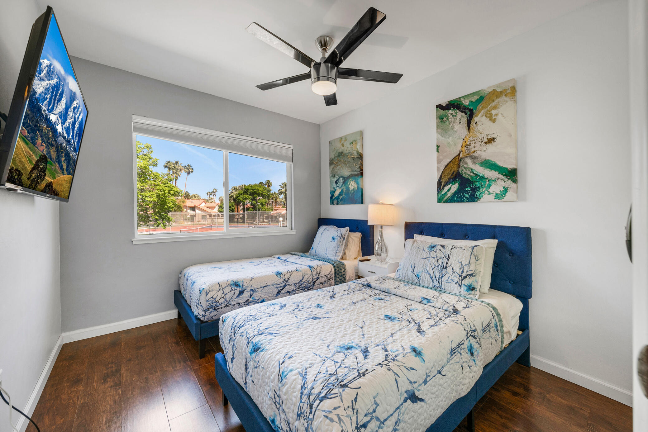6025 Arroyo Road, Unit 7 Palm Springs, CA 92264 - Photo 25 of 43 a bedroom with bed and a window