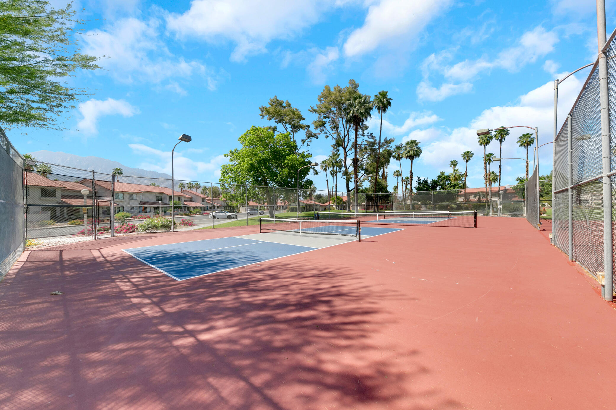 6025 Arroyo Road, Unit 7 Palm Springs, CA 92264 - Photo 36 of 43 a view of a basketball court