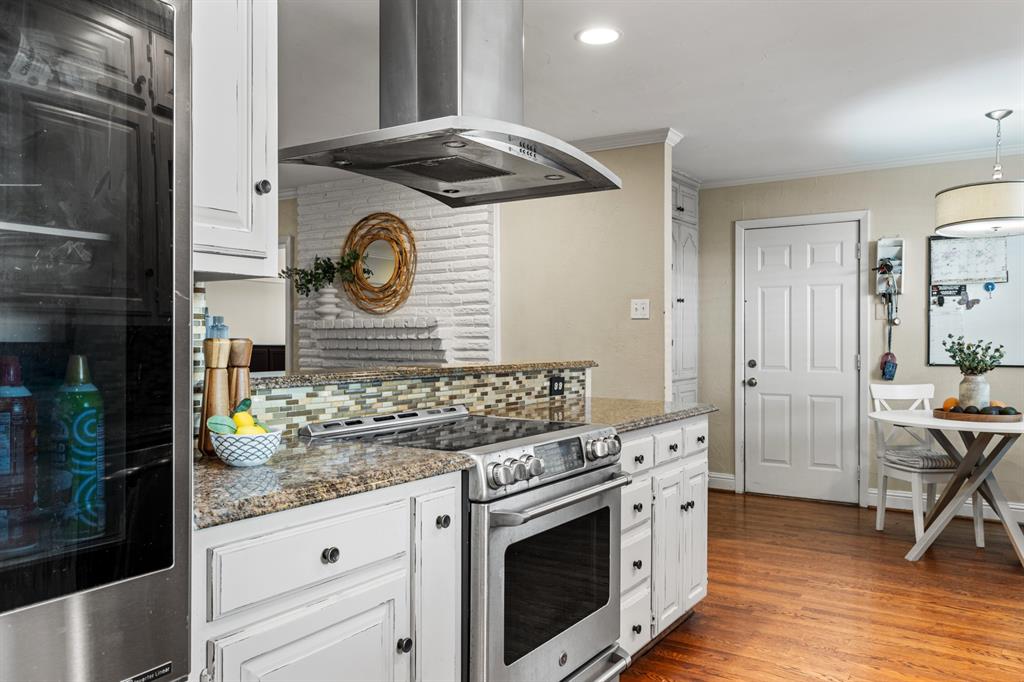 9623 Broken Bow Road Dallas, TX 75238 - Photo 15 of 31