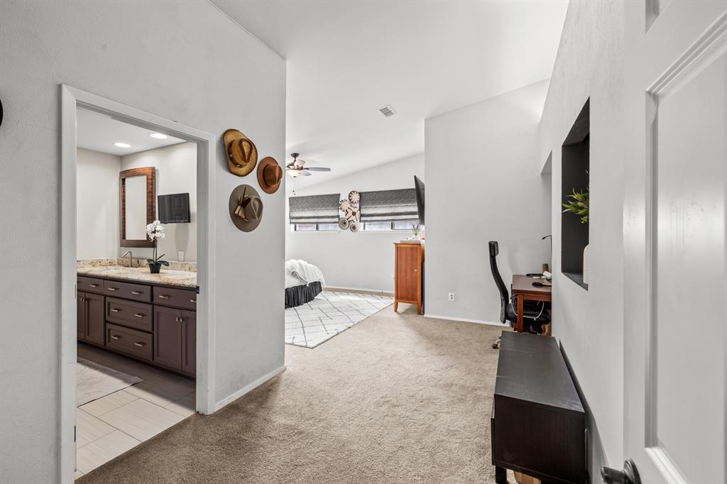 9623 Broken Bow Road Dallas, TX 75238 - Photo 19 of 31