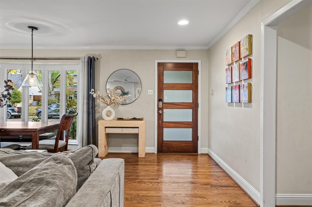 9623 Broken Bow Road Dallas, TX 75238 - Photo 2 of 31