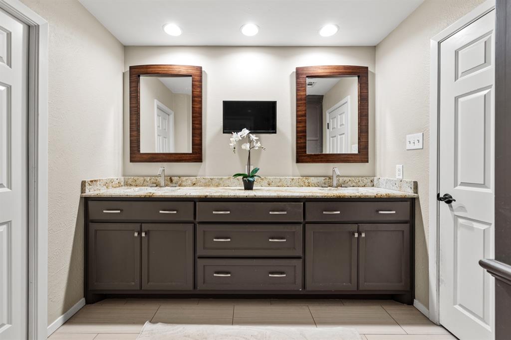 9623 Broken Bow Road Dallas, TX 75238 - Photo 22 of 31