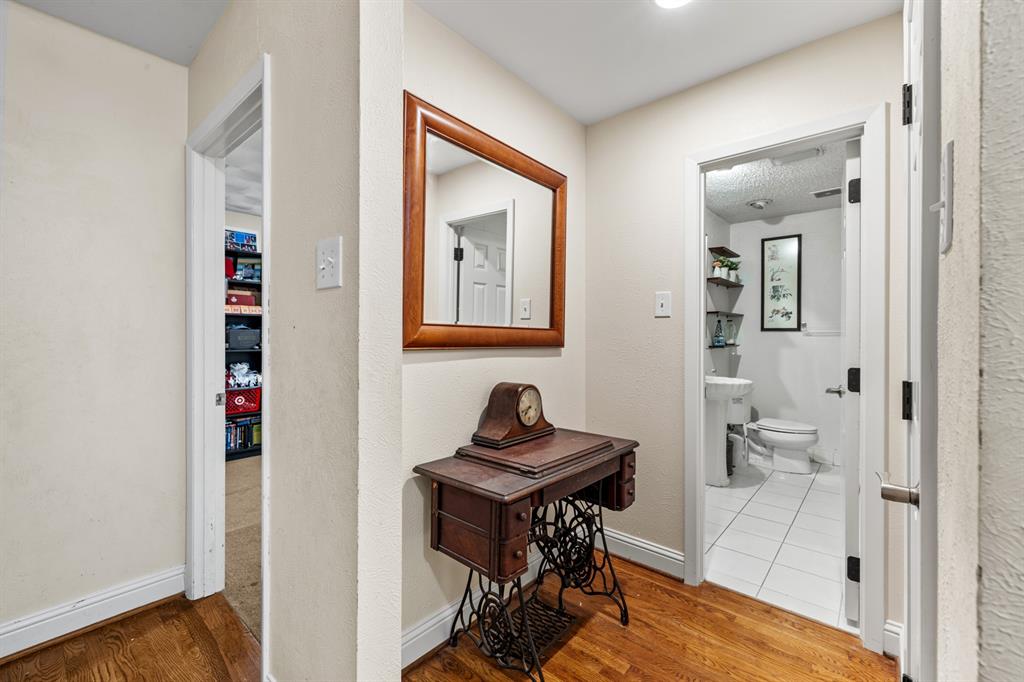 9623 Broken Bow Road Dallas, TX 75238 - Photo 24 of 31