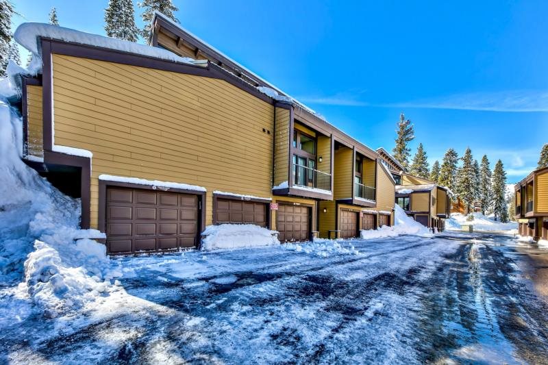 2090 Chalet Road, Unit 22 Alpine Meadows, CA 96146 - Photo 2 of 21