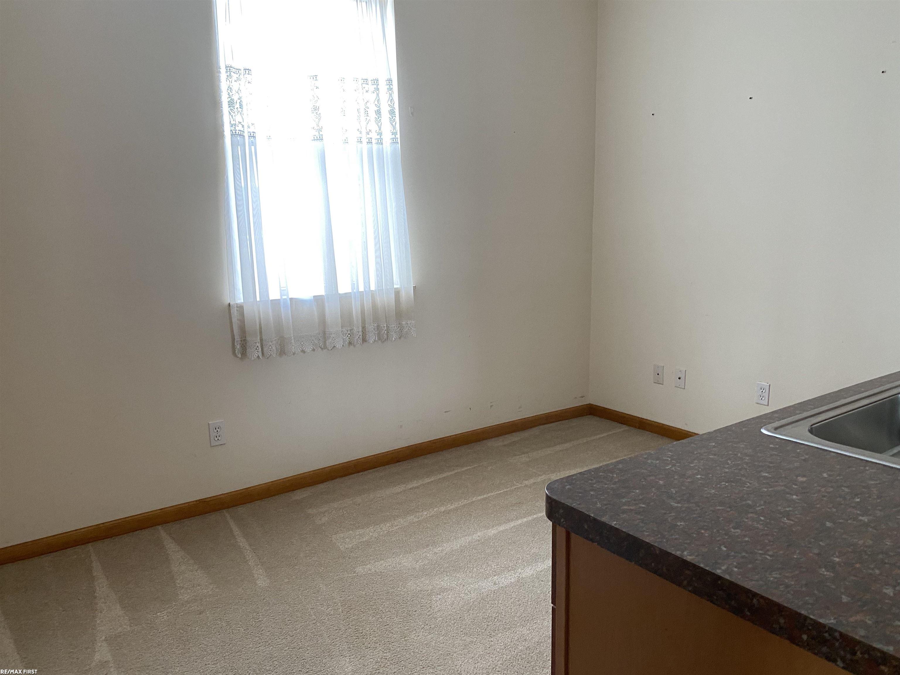 32047 Lakepoint Street Chesterfield, MI 48047 - Photo 14 of 26