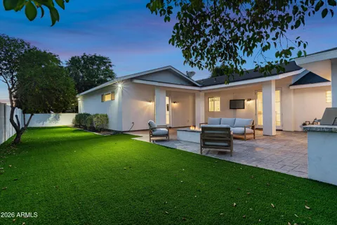 $1,998,900 | 5201 East Weldon Avenue, Phoenix, AZ 85018