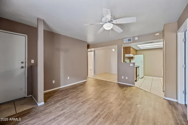 $1,295 | 16602 North 25th Street, Unit 114, Phoenix, AZ 85032