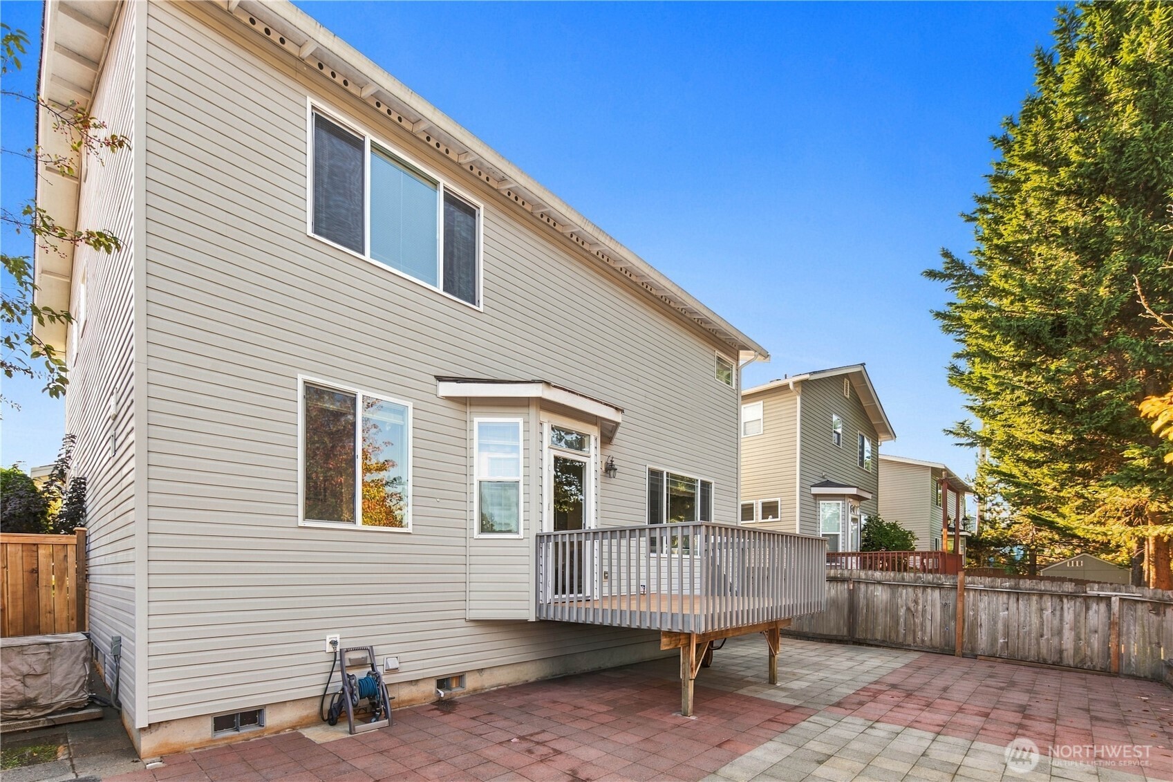 417 Hoquiam Place Northeast Renton, WA 98059 - Photo 30 of 31 Gallery Image 30