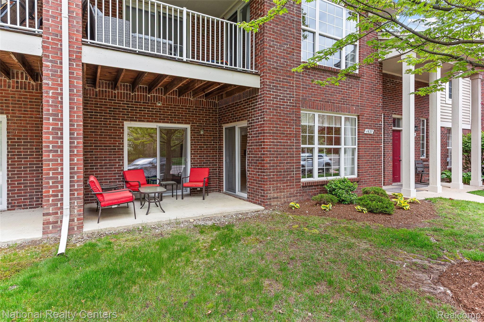 1637 Deepwood Circle Rochester, MI 48307 - Photo 31 of 34 IMG_4918.jpg