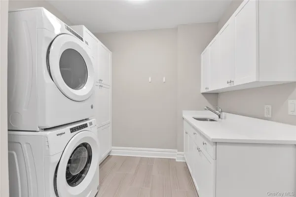 $15,000 | 5000 Royal Court, Unit 5114, North Hills, NY 11040