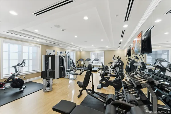 $15,000 | 5000 Royal Court, Unit 5114, North Hills, NY 11040