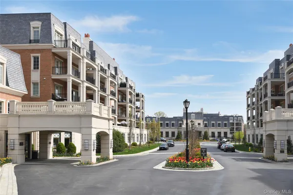 $15,000 | 5000 Royal Court, Unit 5114, North Hills, NY 11040