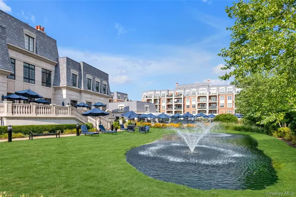 $15,000 | 5000 Royal Court, Unit 5114, North Hills, NY 11040