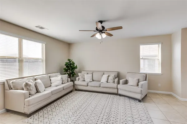 $2,300 | 5745 Porano Circle, Round Rock, TX 78665
