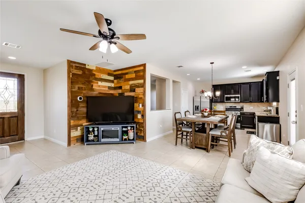 $2,300 | 5745 Porano Circle, Round Rock, TX 78665