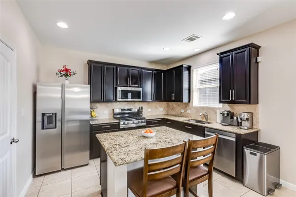$2,300 | 5745 Porano Circle, Round Rock, TX 78665