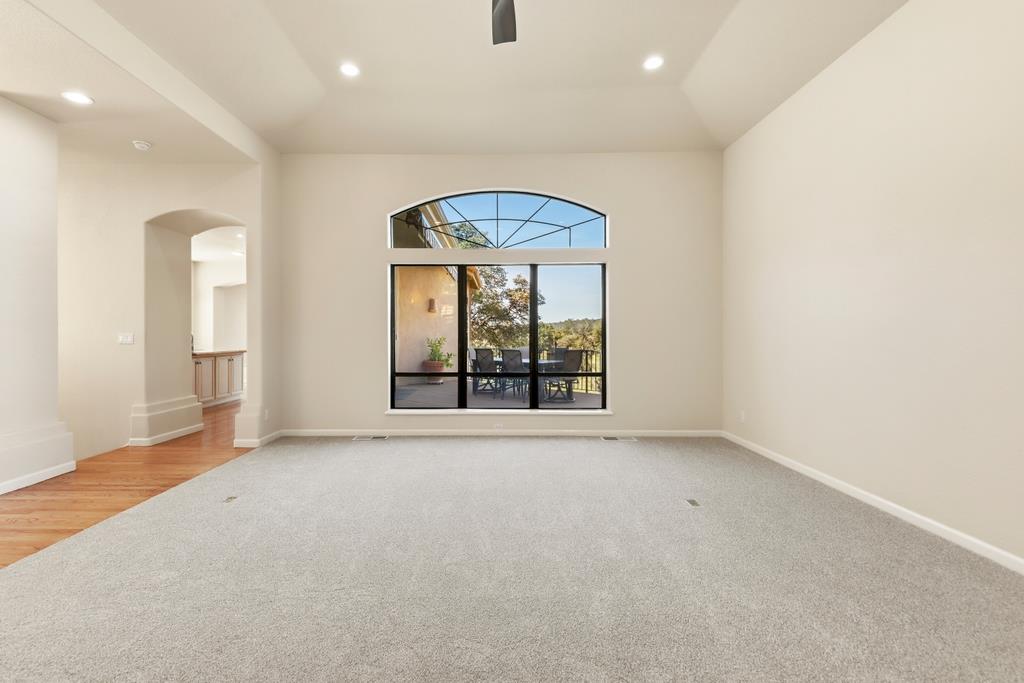 9510 Upper Valley Road Auburn, CA 95602 - Photo 5 of 55