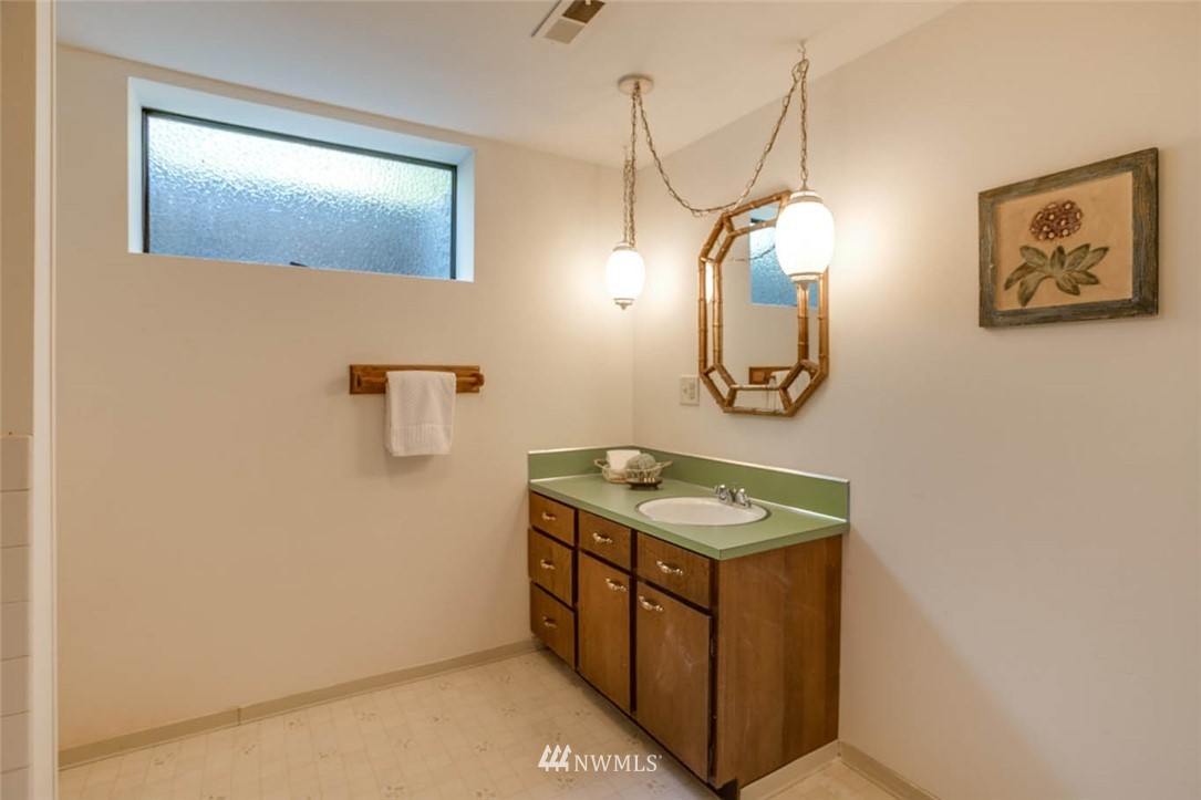 14434 141st Avenue Southeast Renton, WA 98059 - Photo 20 of 25 Gallery Image 20