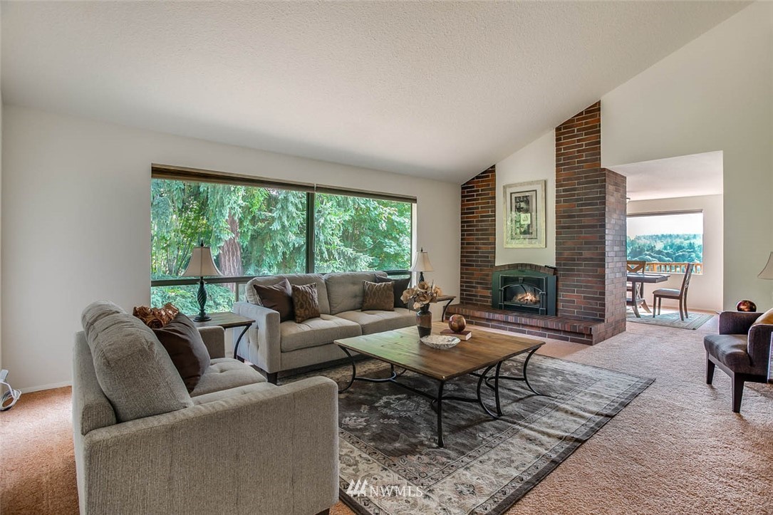 14434 141st Avenue Southeast Renton, WA 98059 - Photo 4 of 25 Gallery Image 4