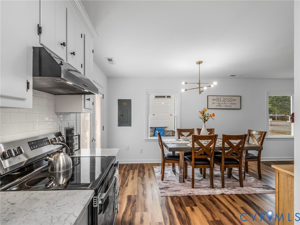 2509 Indale Road Glen Allen, VA 23060 - Photo 17 of 45 a view of a dining room with furniture