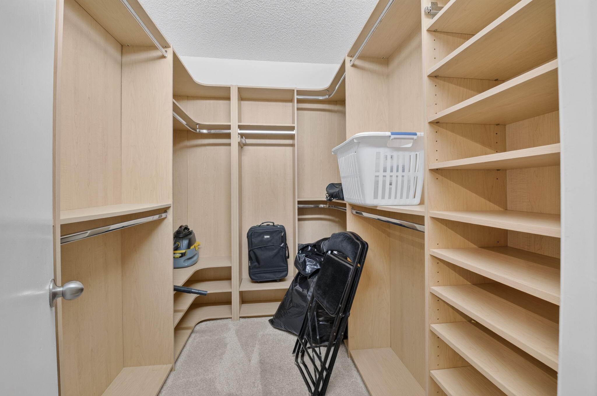1401 South Ocean Boulevard, Unit 1060 Boca Raton, FL 33432 - Photo 22 of 46 a view of walk in closet with empty racks