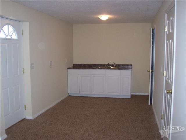 625 Winchester Ridge Court Fort Wayne, IN 46819 - Photo 9 of 28 Gallery Image 9