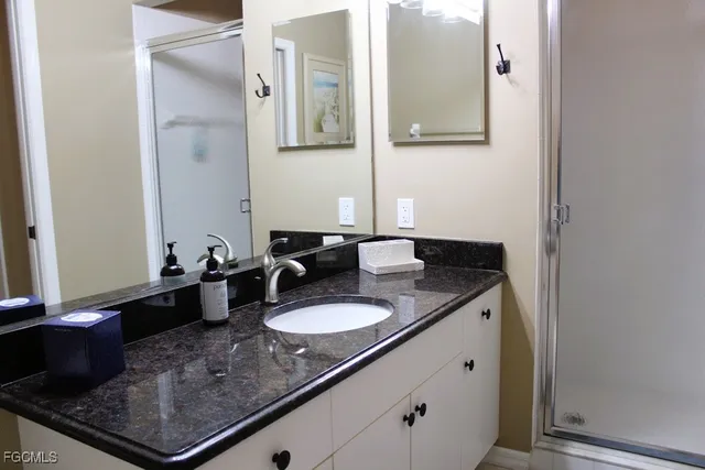 $1,800 | 16685 Lake Cir Drive, Unit 1044, Fort Myers, FL 33908