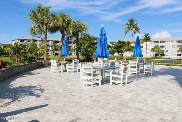 $1,800 | 16685 Lake Cir Drive, Unit 1044, Fort Myers, FL 33908