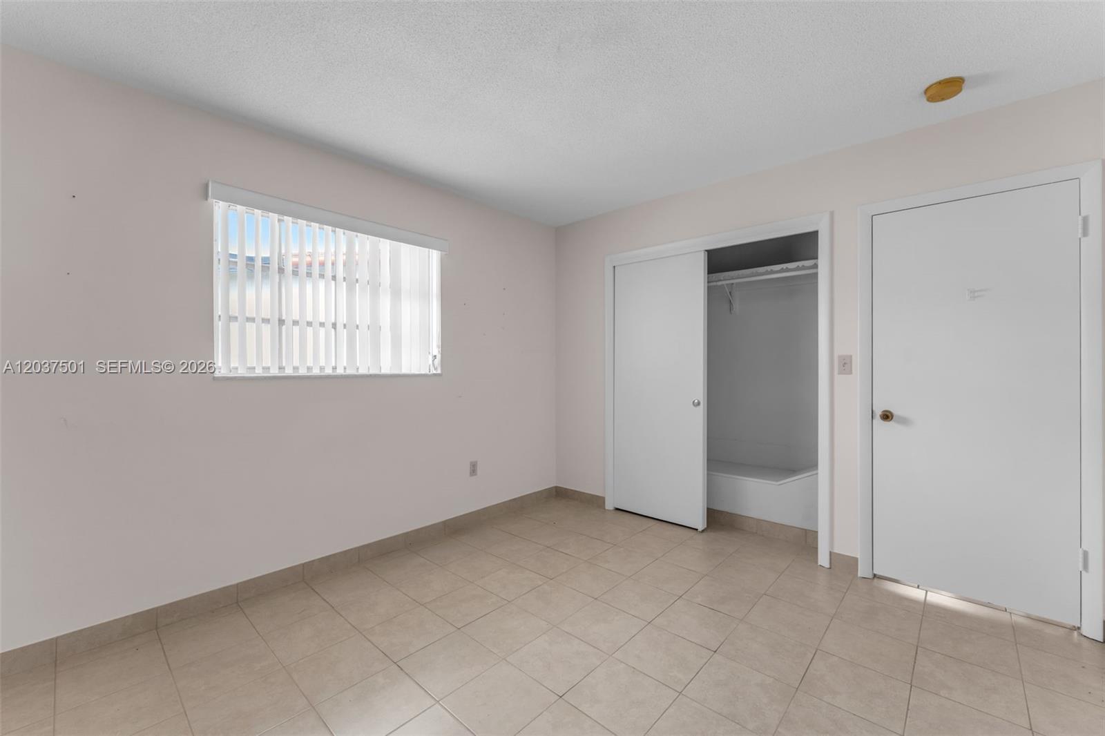 10842 Southwest 33rd Street Miami, FL 33165 - Photo 22 of 44