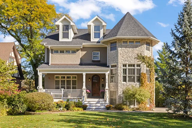 $1,600,000 | 275 Merton Avenue, Glen Ellyn, IL 60137