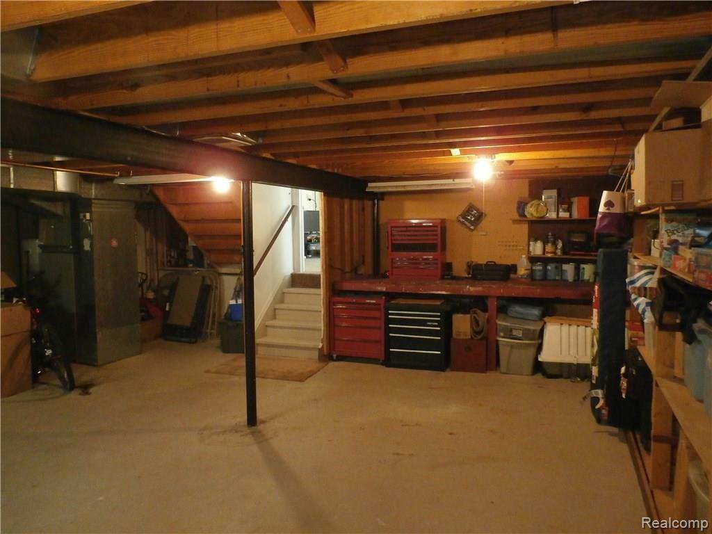 7528 Kingsbridge Road Canton, MI 48187 - Photo 21 of 24 P6230876.JPG