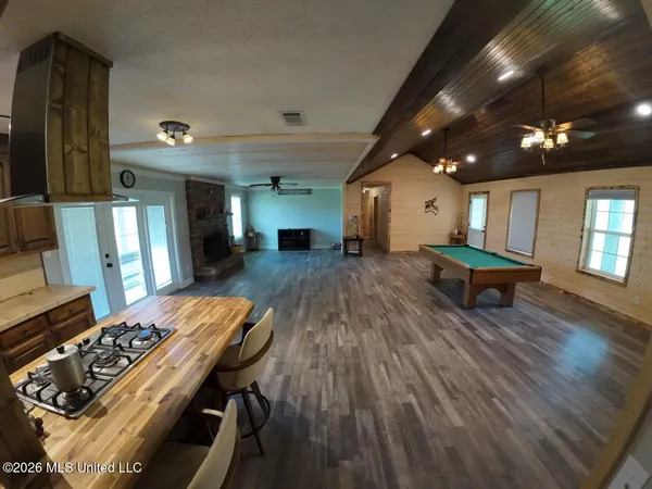 $2,590,000 | 954 Jones Landing Road, Wisner, LA 71378