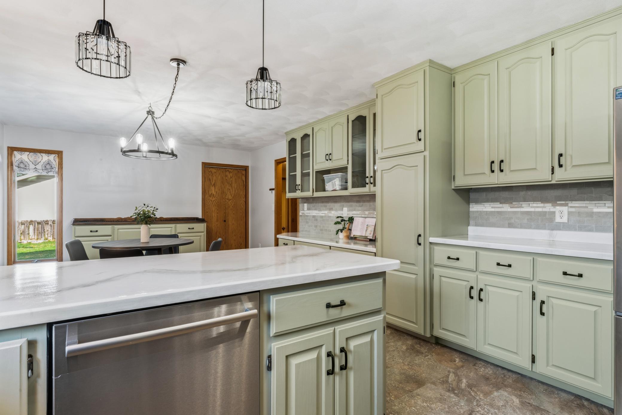 1203 22nd Avenue Southwest Austin, MN 55912 - Photo 13 of 43