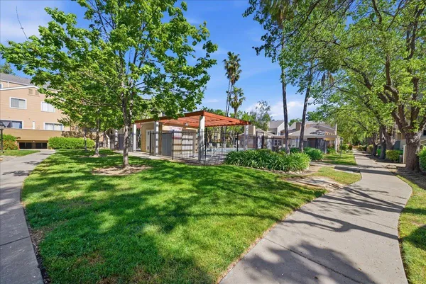 $275,000 | 1019 Dornajo Way, Unit 217, Sacramento, CA 95825