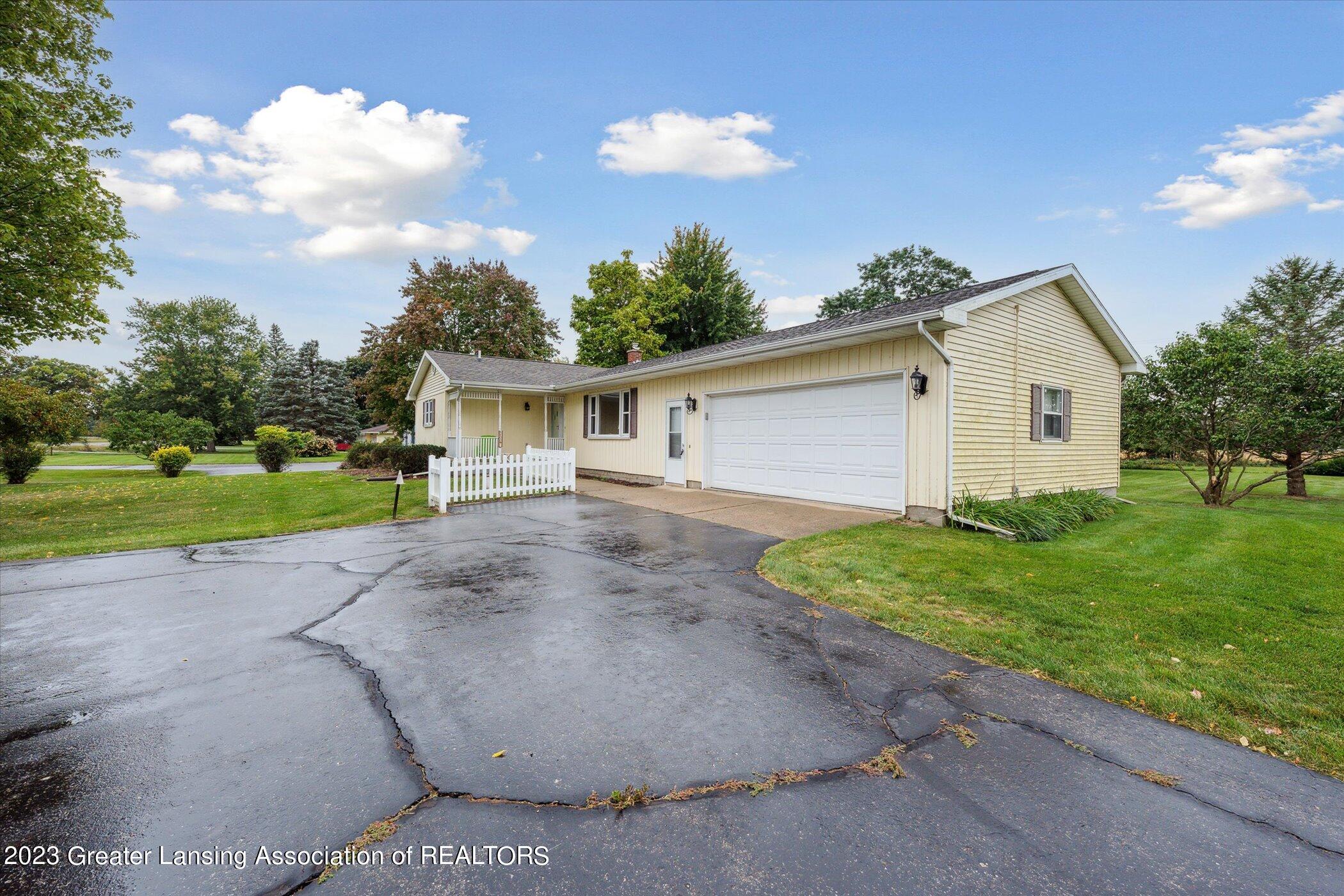 04-4200-Smithville-Rd-Eaton-Rapids-MI-48