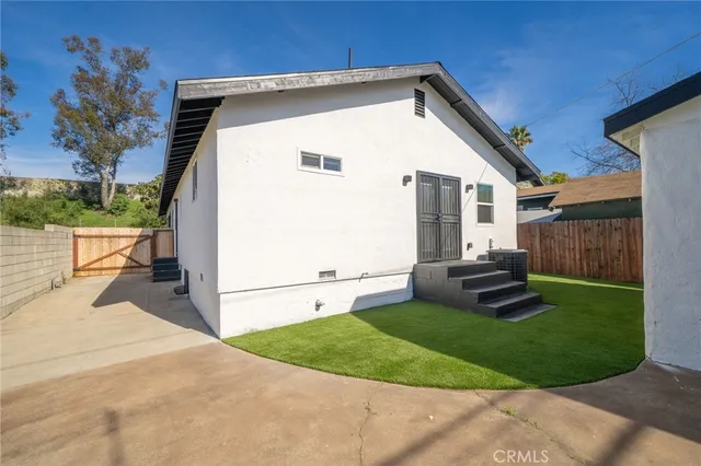 $5,495 | 1946 Corson Street, Pasadena, CA 91107