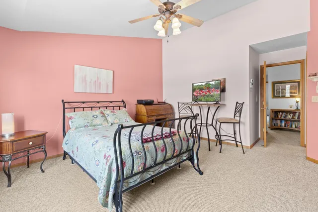 $290,000 | 6474 15th St Place North, Oakdale, MN 55128