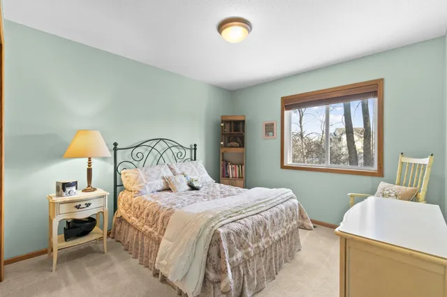 $290,000 | 6474 15th St Place North, Oakdale, MN 55128