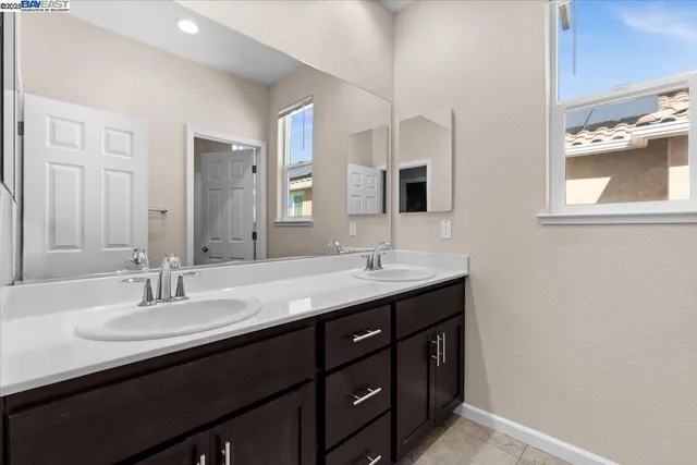 $669,900 | 4384 Lennox Lane, Tracy, CA 95377