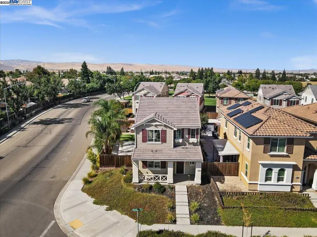 $669,900 | 4384 Lennox Lane, Tracy, CA 95377