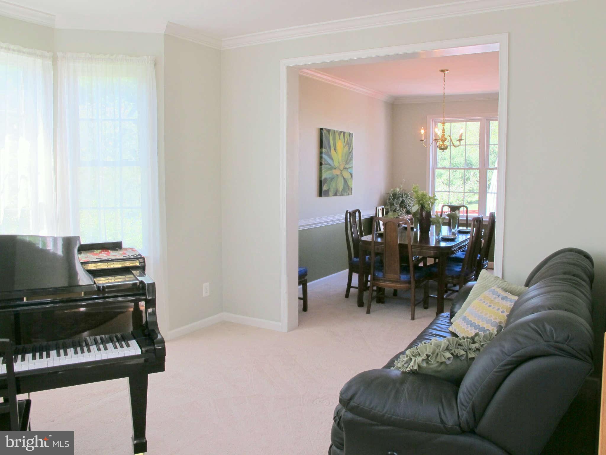 9132 Vollmerhausen Road Jessup, MD 20794 - Photo 3 of 30 Living Room