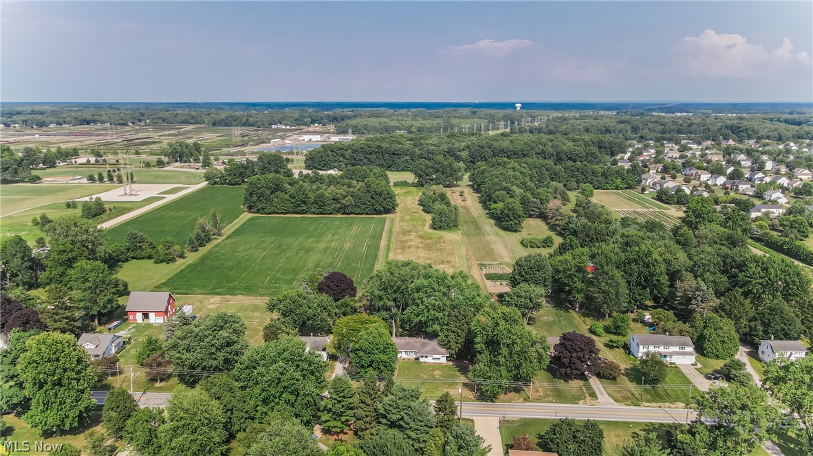 4335 Case Road Avon, OH 44011 - Photo 4 of 42 Gallery Image 4