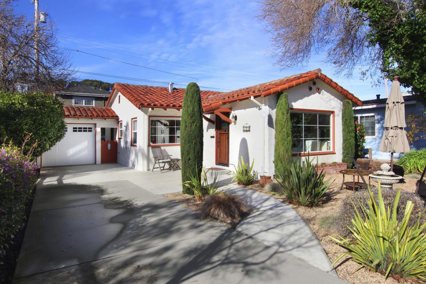 609 Oak Drive Capitola, CA 95010 - Photo 2 of 24