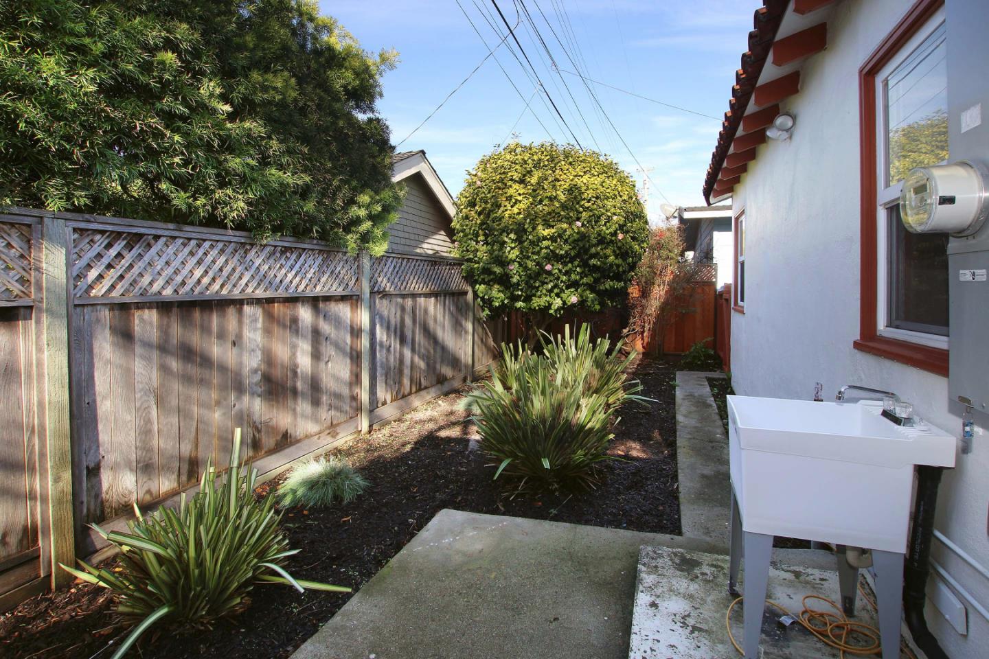 609 Oak Drive Capitola, CA 95010 - Photo 21 of 24