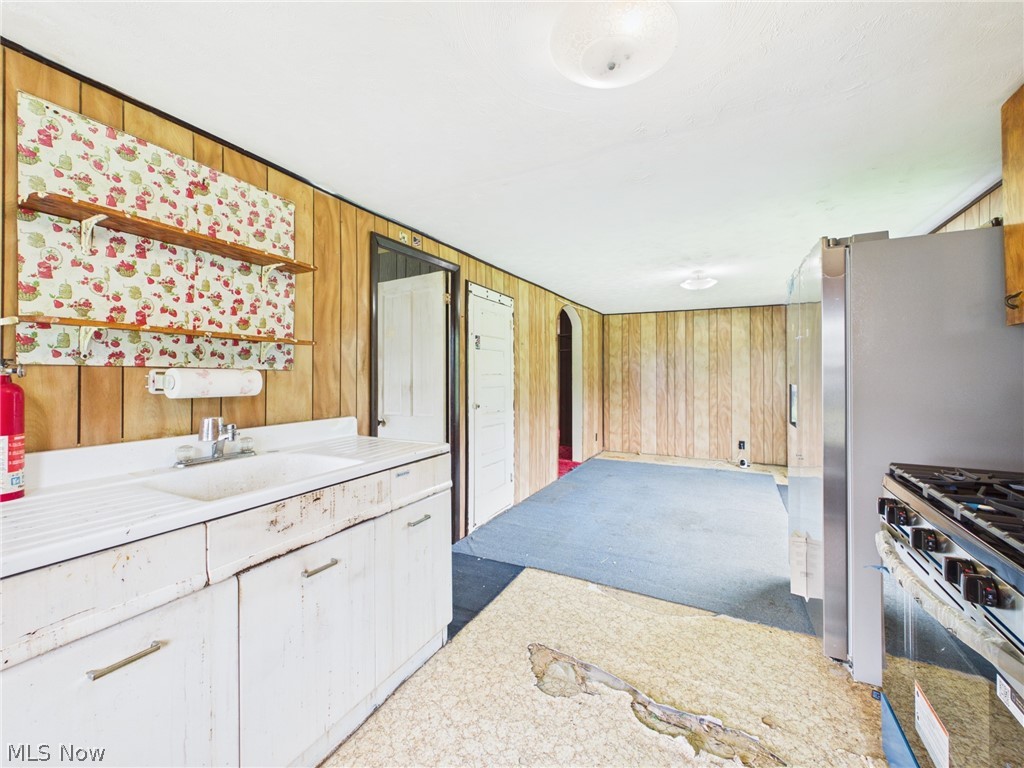 1086 Pleasant Ridge Road Sistersville, WV 26175 - Photo 5 of 40