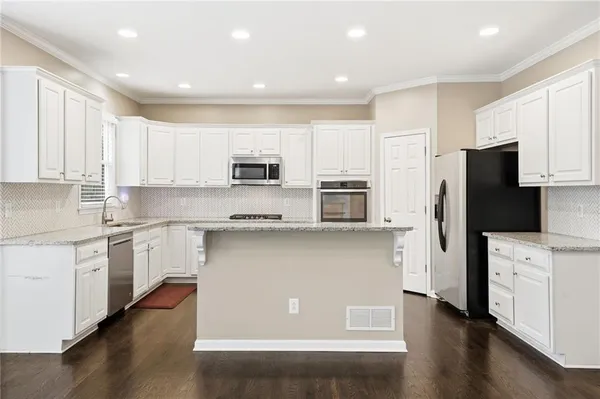 $3,300 | 310 Stoneleigh Drive Southwest, Atlanta, GA 30331