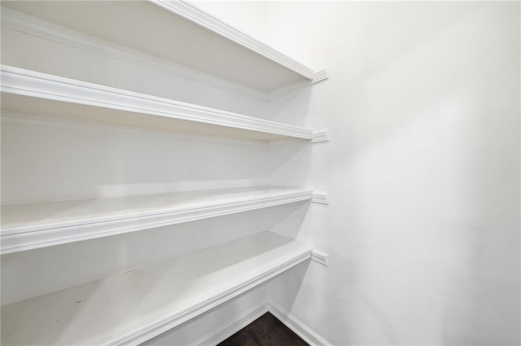 310 Stoneleigh Drive Southwest Atlanta, GA 30331 - Photo 26 of 67